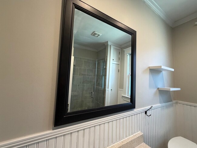 Building Photo - 1999 Peabody Ave