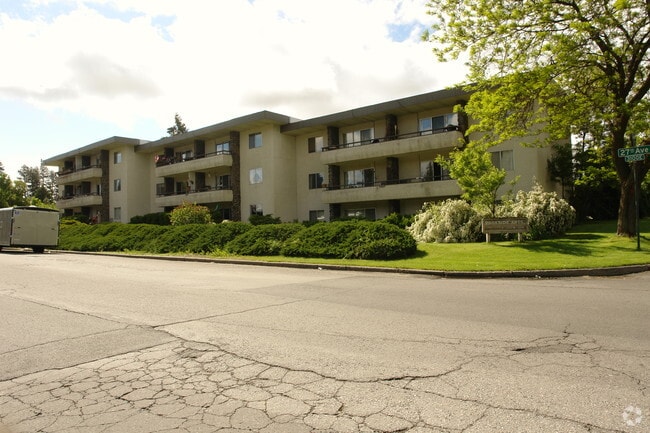 Building Photo - 3104 E 27th Ave