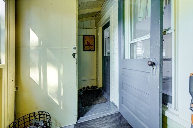 Building Photo - 29-31 Dungan St