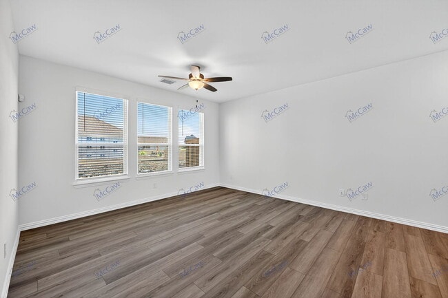 Building Photo - 512 Baker Ct