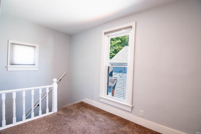 Building Photo - 612 Lavina St