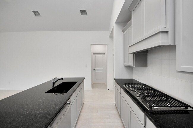 Building Photo - 10706 Ursa St