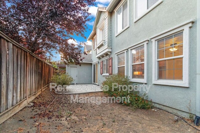 Building Photo - 288 W Fauna Ave