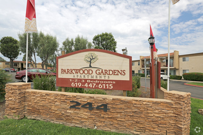 Building Photo - Parkwood Gardens *$500 Off*