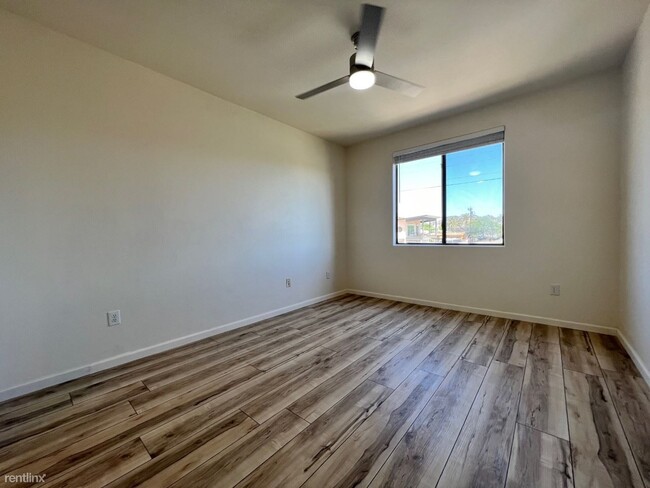 Building Photo - 2 br, 2 bath Condo - 9820 North Central Av...