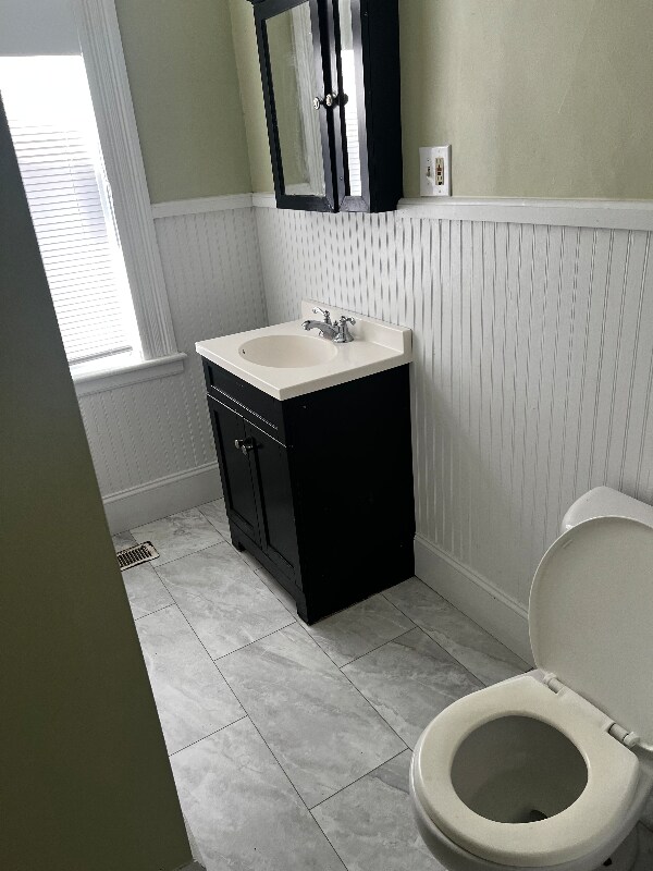 Building Photo - 297 Point St