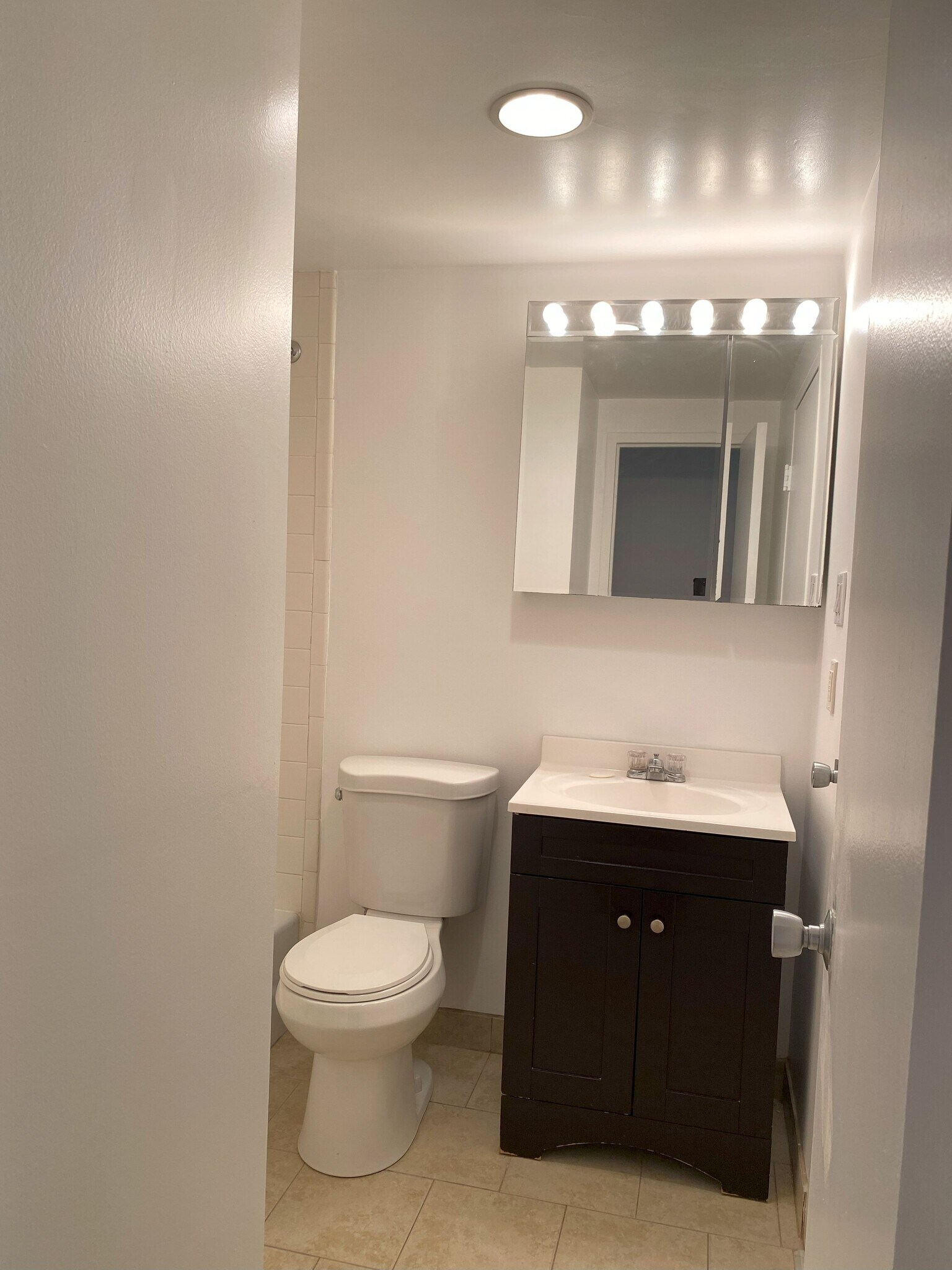 Bathroom - 2755 Ordway St NW