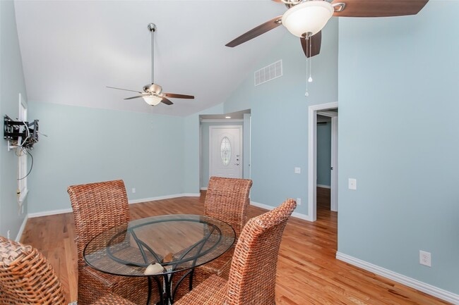 Building Photo - 4139 Rosser Square