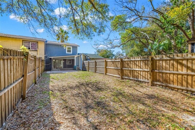 Building Photo - 14309 Village View Dr