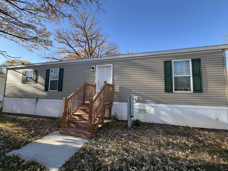 Building Photo - 58 Joymar Dr