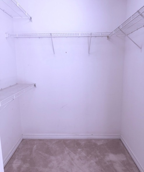 Building Photo - 401 E Ontario St