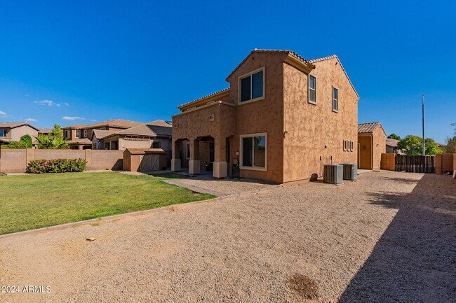 Building Photo - 6922 S Black Hills Way