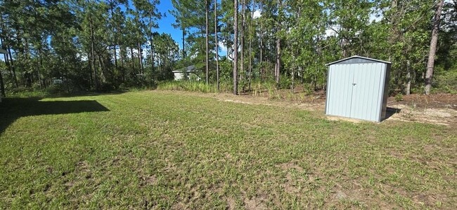 Building Photo - 217 Oak Ln Cir