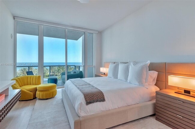 Building Photo - 100 South Pointe Dr