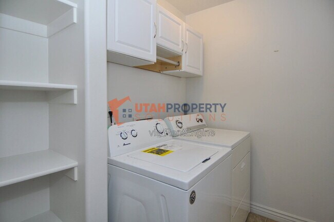 Building Photo - 6698 Balfour Ln W