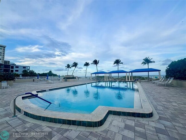 Building Photo - 2000 S Ocean Blvd