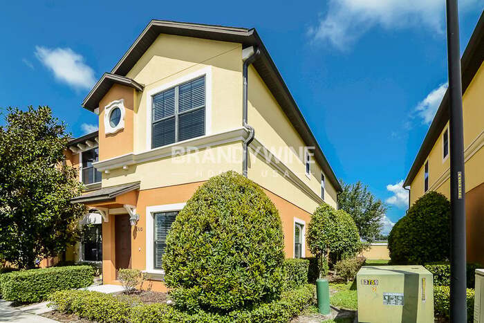 Building Photo - 1310 Windsor Lake Cir