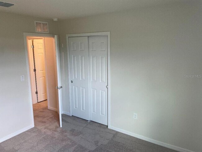 Building Photo - 1228 Sugarwood St