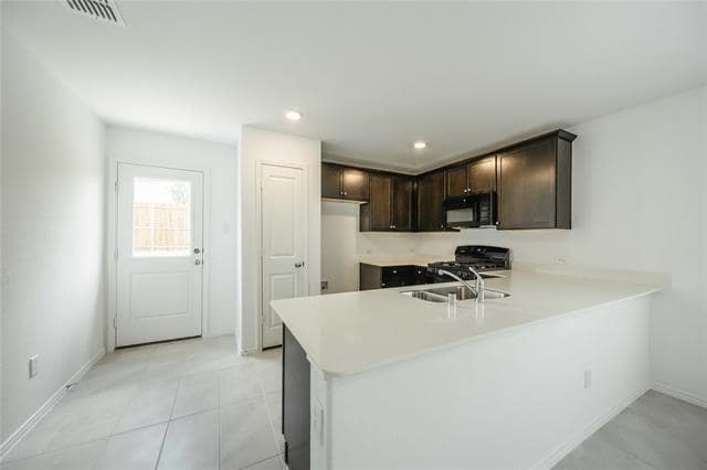 Building Photo - 7808 Ruellia Rd