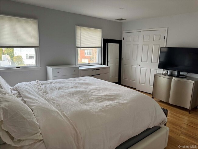 Building Photo - 106 Madison Rd