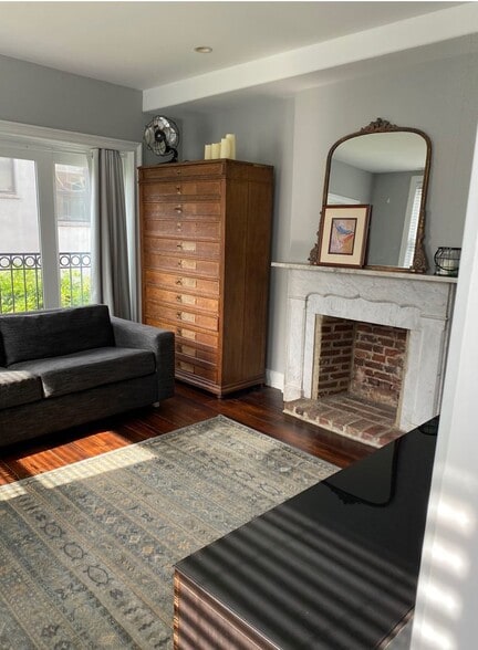 Building Photo - 406 Fairmount Ave