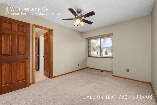 Building Photo - 8 Willowleaf Dr
