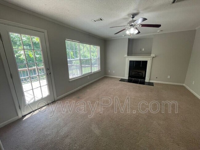 Building Photo - 5780 Carriage Hills Dr