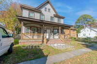 Building Photo - 3213 Bapaume Ave