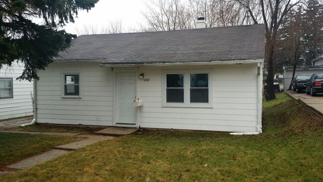 Primary Photo - AFFORDABLE 2BR SINGLE FAMILY HOME, HARD SU...