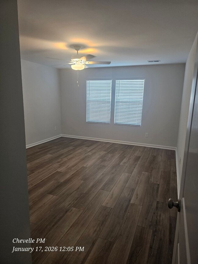 Building Photo - Brand New Gorgeous 3 bedroom 2 bath