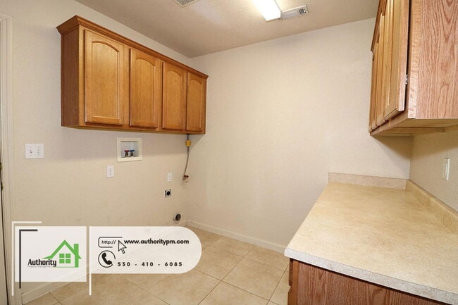 Building Photo - 3700 Silvario Ct