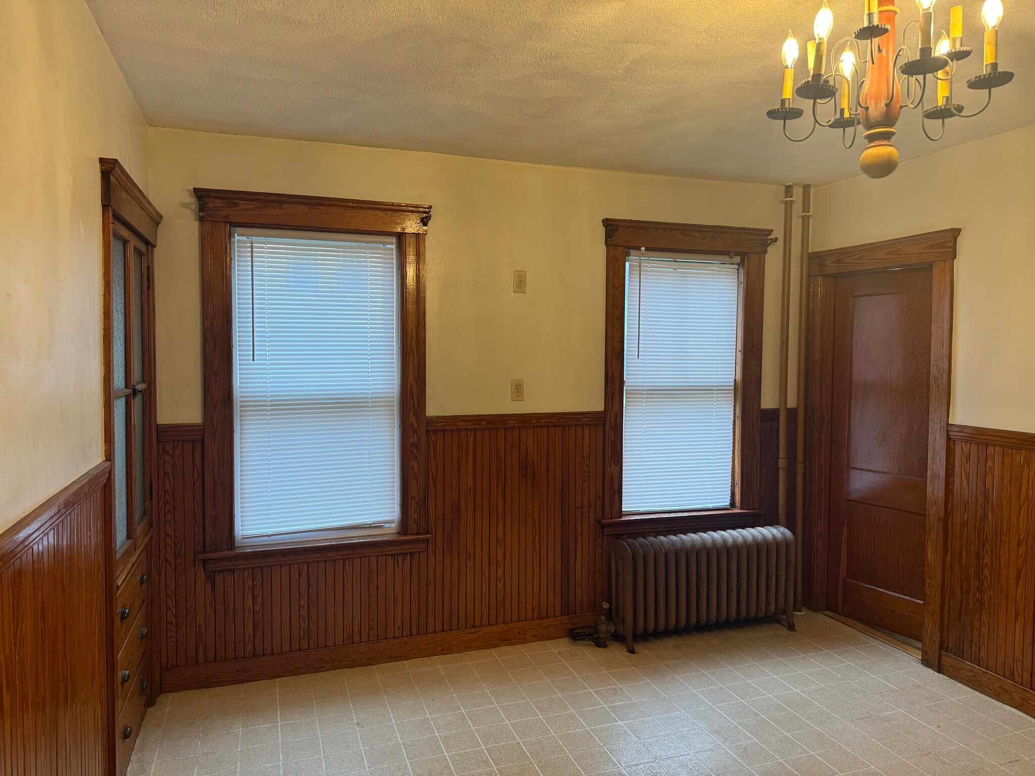 Building Photo - 49 Houghton St