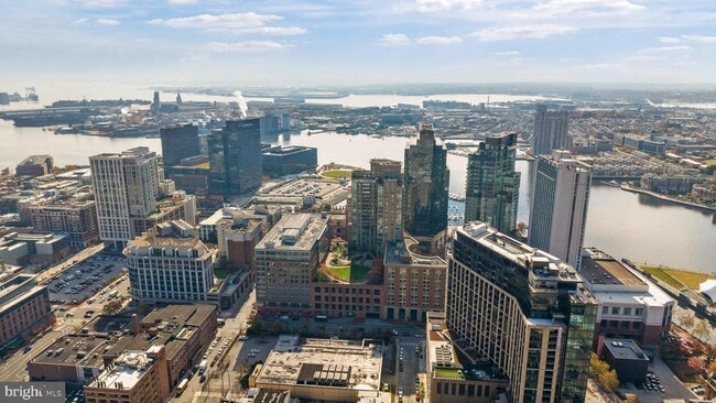 Building Photo - 919 Stiles St