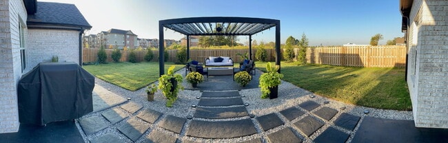 Building Photo - 2014 W Chandler Ave