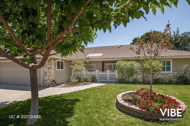 Building Photo - 222 Lupe Ave