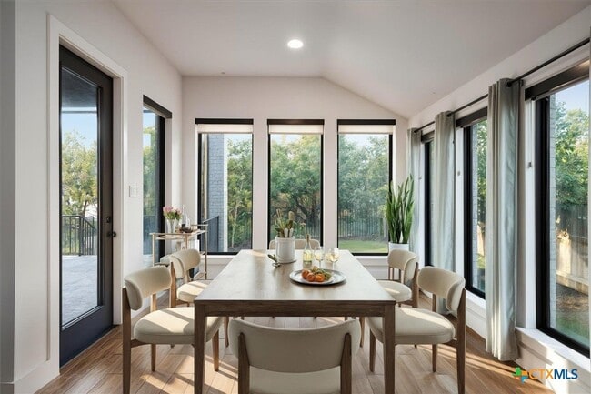 Building Photo - 412 Pin Cherry Pass