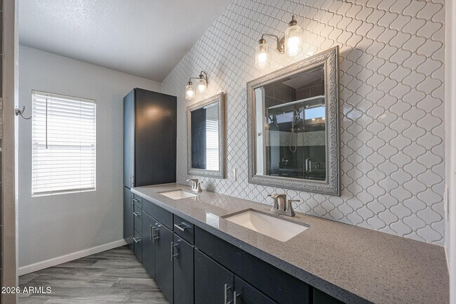 Building Photo - 4053 W Cielo Grande