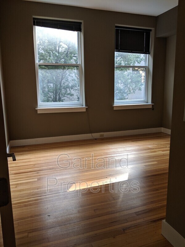 Building Photo - 111 Kirk Ave SW