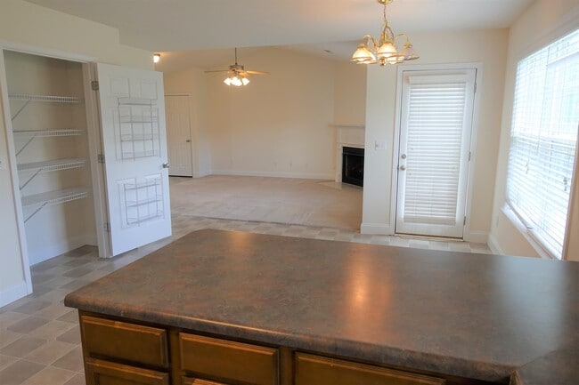 Building Photo - 28 Tigris Way
