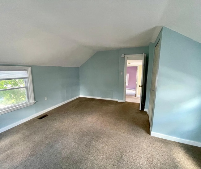 Building Photo - Charming 2-Bedroom Single-Family Home – Pr...