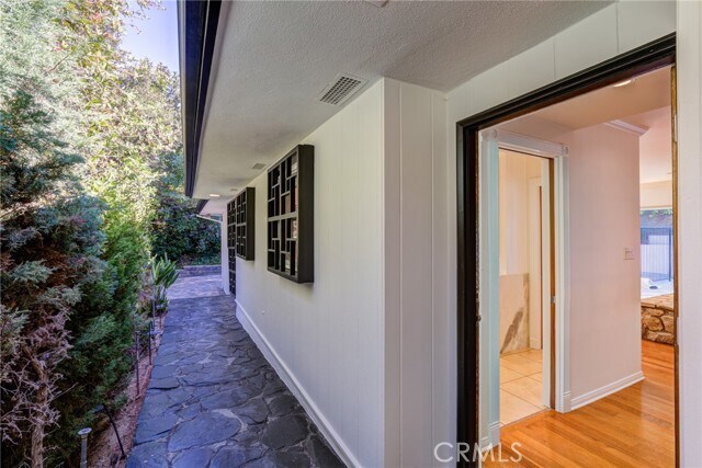 Building Photo - 2740 Hutton Dr