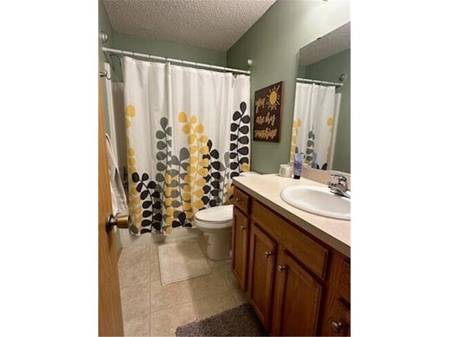 Building Photo - 12117 Yancy St NE