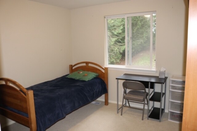 Bedroom - 4616 NW Knute Anderson Rd