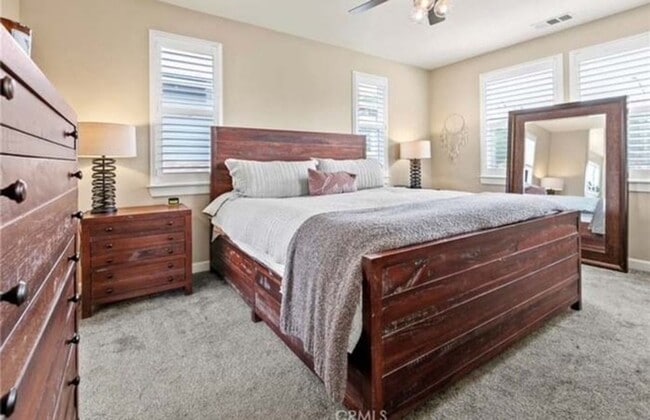 Building Photo - Charming 3 bed/2.5 Bath Home with Office