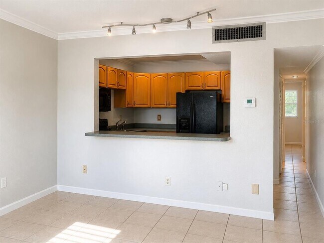 Building Photo - 2500 Harn Blvd