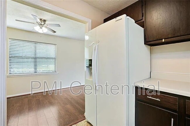 Building Photo - 76 Sandalwood Cir