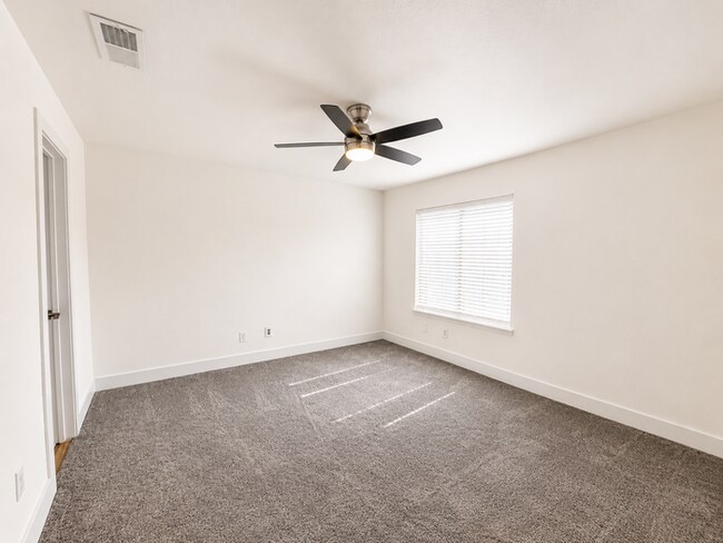 Building Photo - 4247 Madera Rd