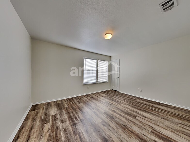 Building Photo - 9036 Yellow Cedar Trl