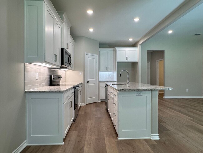Building Photo - 3065 Guinn Farms Rd