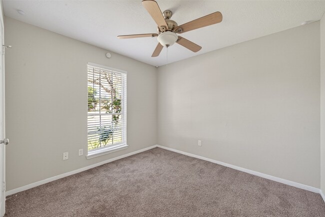 Building Photo - 22718 Pebworth Pl